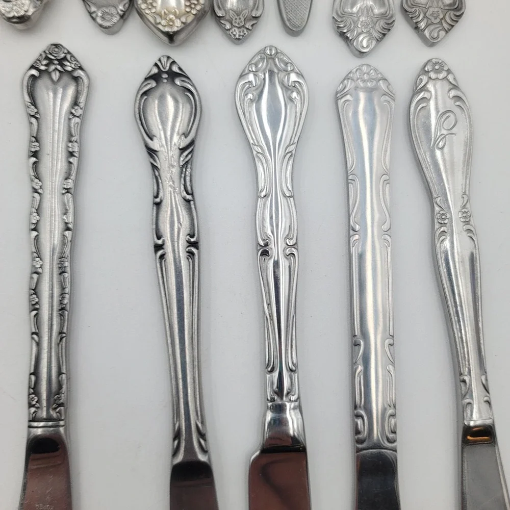 30pc Mixed Lot Dinner Knives Ornate Floral Mismatched Stainless Flatware Crafts